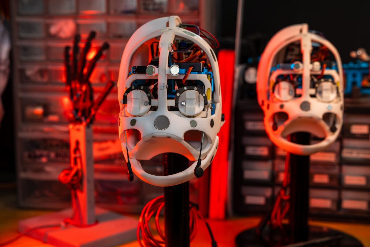 realbotix